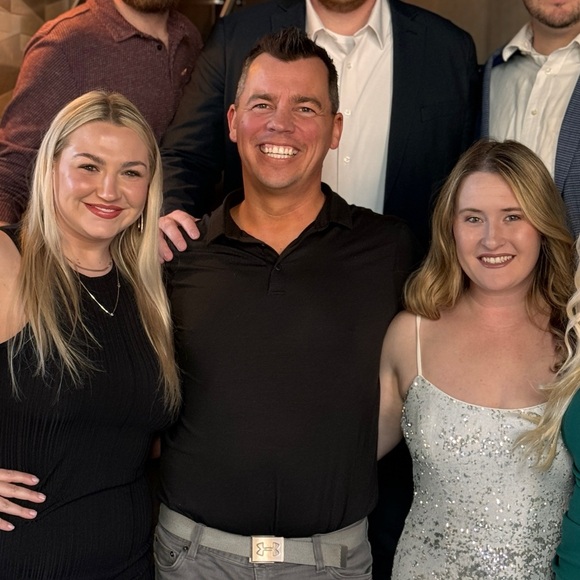 Meet your Posher, Travis - Picture 4 of 4